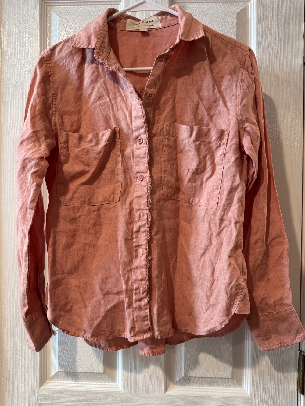 Cloth & Stone 100% linen frayed edge long sleeve button up shirt